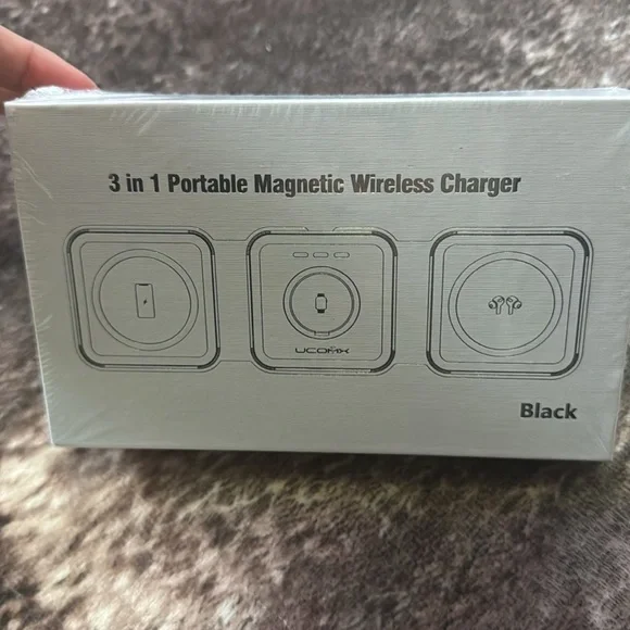 UCOMX 3 in 1 Charging Station for Multple Devices,Foldable 3 in 1 Wireless - Picture 3 of 3